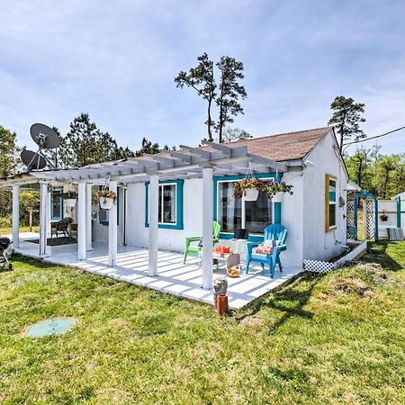 Oceanfront White Stone Cottage With Private Beach! 外观 照片